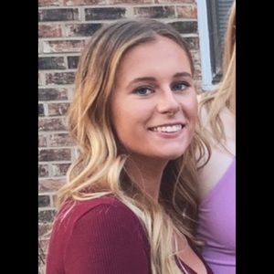 Meet your Posher, Katelyn